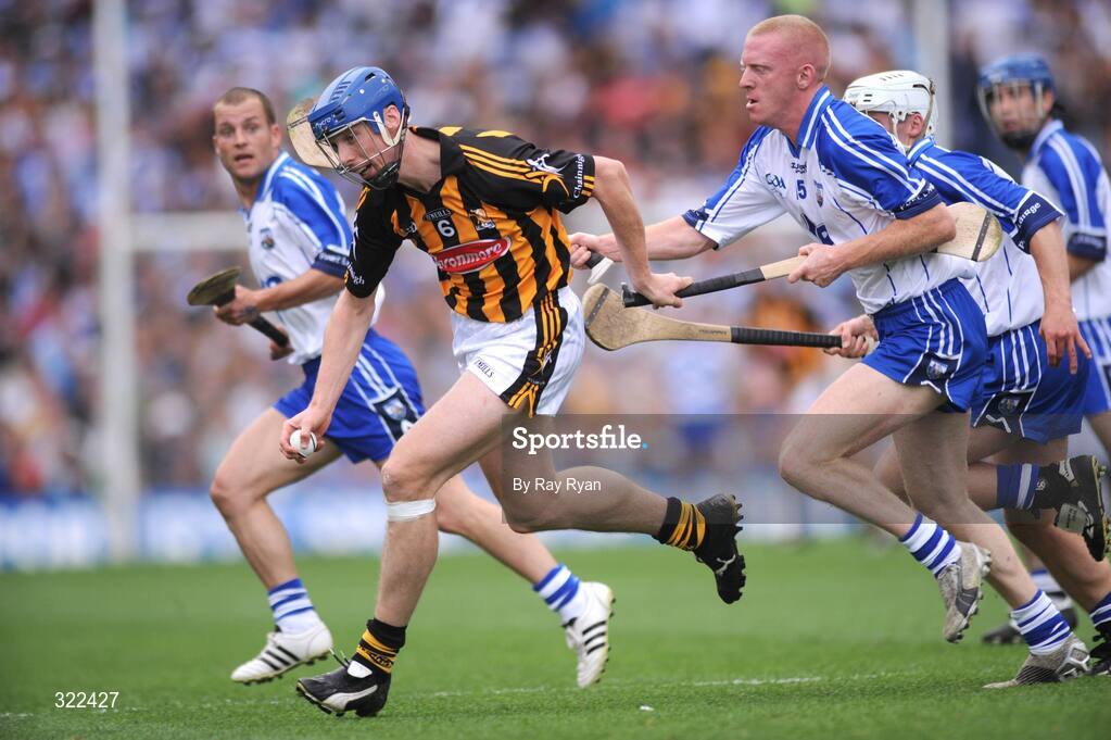 7 September 2008; Brian Hogan, Kilkenny, in action against John Mullane, Waterford. GAA Hurling All-Ireland Senior Championship Final, Kilkenny v Waterford, Croke Park, Dublin. Picture credit: Ray Ryan / SPORTSFILE