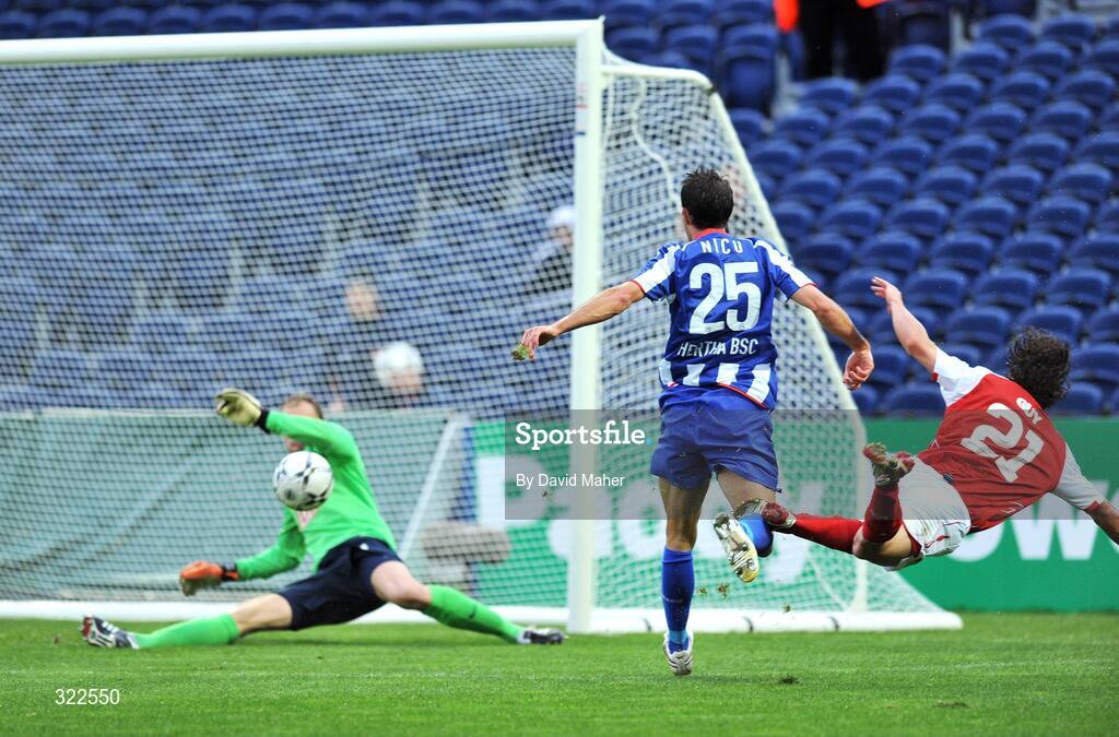 30 September 2008; Ryan Guy, St Patrick's Athletic, has his shot saved by goalkeeper Jaroslav Drobny, Hertha Berlin. UEFA Cup First Round 2nd leg, St Patrick's Athletic v Hertha Berlin, RDS, Dublin. Picture credit: David Maher / SPORTSFILE