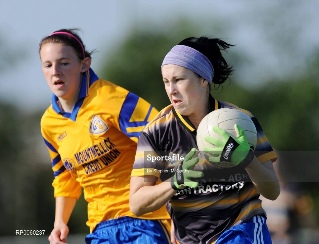 27 September 2008; Linda Wall, Ballymacarbry, Waterford, in action against Alison McEvoy, Sarsfield, Laois. All-Ireland Ladies Football 7's, Senior Championship Quater-Final, Naomh Mearnog, Portmarnock, Dublin. Picture credit: Stephen McCarthy / SPORTSFILE