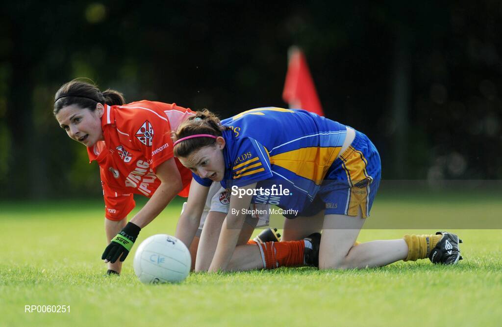 27 September 2008; Fiona Whelan, Sarsfield, Laois, in action against Rhona O'Mahony, Clann Eireann, Armagh. All-Ireland Ladies Football 7's, Senior Championship Semi-Final, Naomh Mearnog, Portmarnock, Dublin. Picture credit: Stephen McCarthy / SPORTSFILE