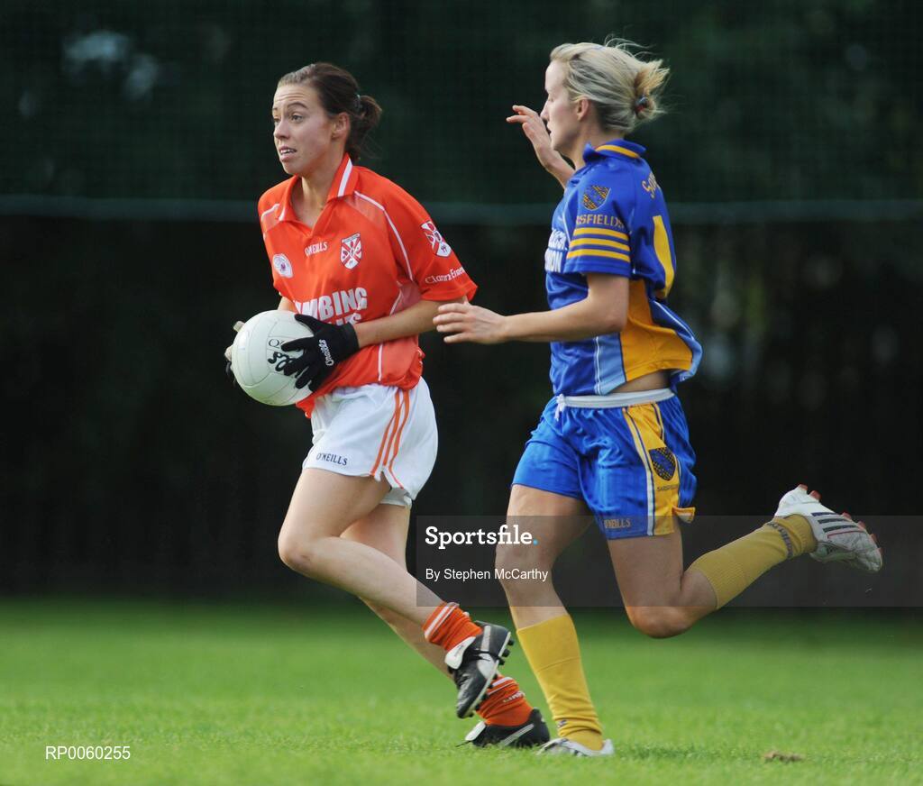 27 September 2008; Mags McAlinden, Clann Eireann, Armagh, in action against Tracey Lawlor, Sarsfield, Laois. All-Ireland Ladies Football 7's, Senior Championship Semi-Final, Naomh Mearnog, Portmarnock, Dublin. Picture credit: Stephen McCarthy / SPORTSFILE
