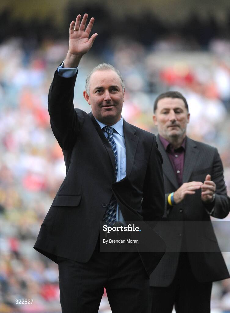 21 September 2008; Tommy Conroy waves to the crowd during the 1983 Dublin All-Ireland winning team presentation before the game. GAA Football All-Ireland Senior Championship Final, Kerry v Tyrone, Croke Park, Dublin. Picture credit: Brendan Moran / SPORTSFILE