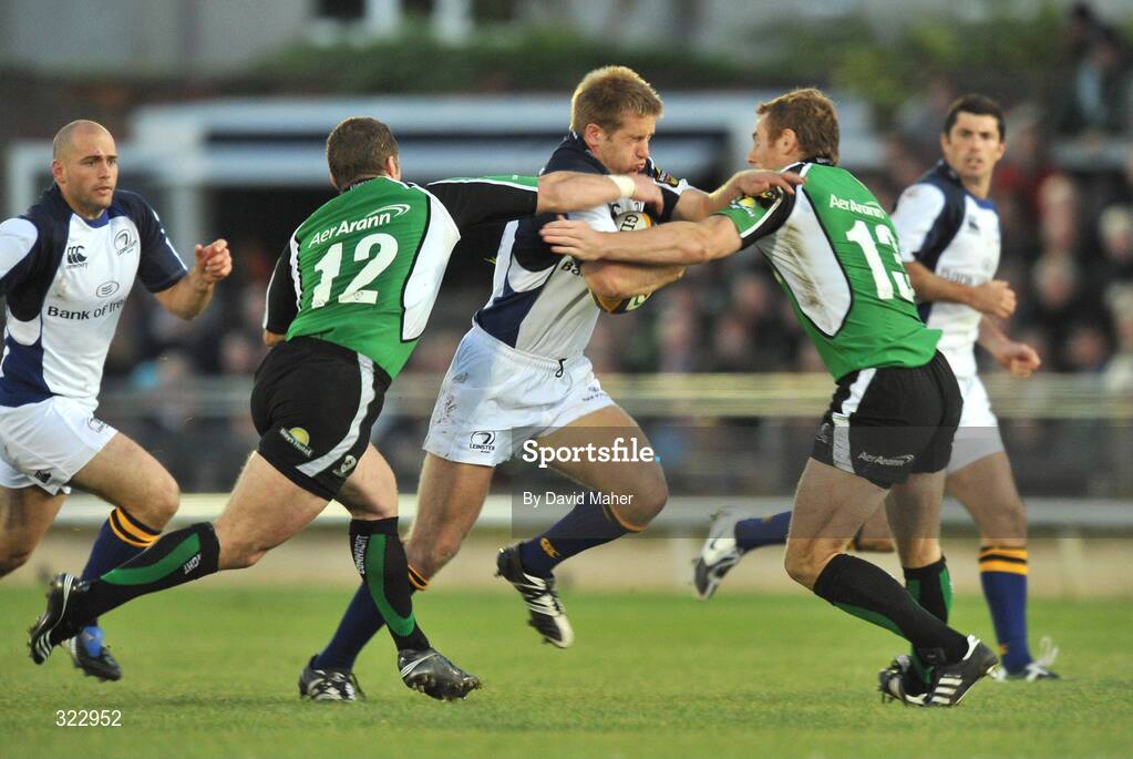 5 October 2008; Luke Fitzgerald, Leinster, in action against Mel Deane, left, and Gavin Duffy, Connacht. Magners League, Connacht v Leinster, Sportsground, Galway. Picture credit: David Maher / SPORTSFILE
