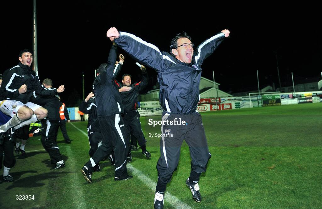 10 October 2008; Bohemians manager Pat Fenlon celebrates after Bohemians scored their second goal. eircom League Premier Division, Drogheda United v Bohemians, United Park, Drogheda. Photo by Sportsfile