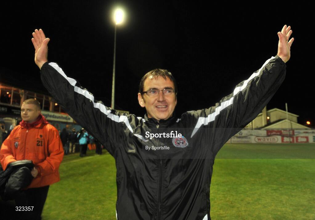 10 October 2008, Bohemians manager Pat Fenlon celebrates at the end of the game. eircom League Premier Division, Drogheda United v Bohemians, United Park, Drogheda. Picture credit: David Maher / SPORTSFILE