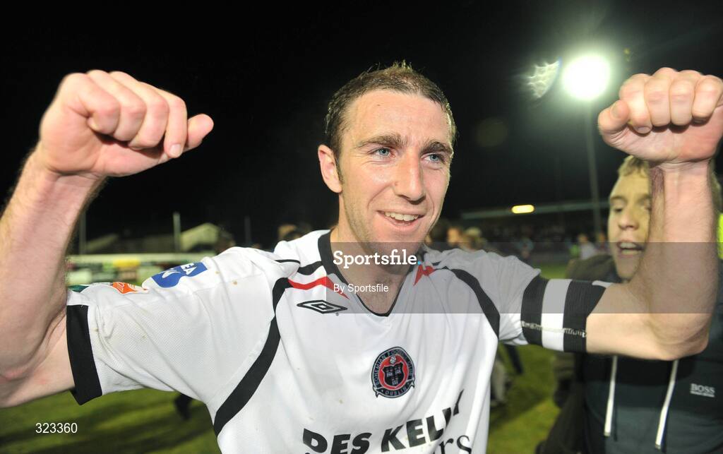 10 October 2008, Owen Heary, Bohemians, celebrates at the end of the game. eircom League Premier Division, Drogheda United v Bohemians, United Park, Drogheda. Picture credit: David Maher / SPORTSFILE
