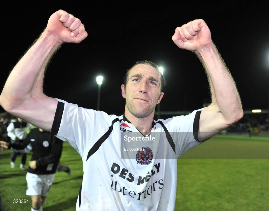 10 October 2008; Owen Heary, Bohemians, celebrates at the end of the game. eircom League Premier Division, Drogheda United v Bohemians, United Park, Drogheda. Photo by Sportsfile