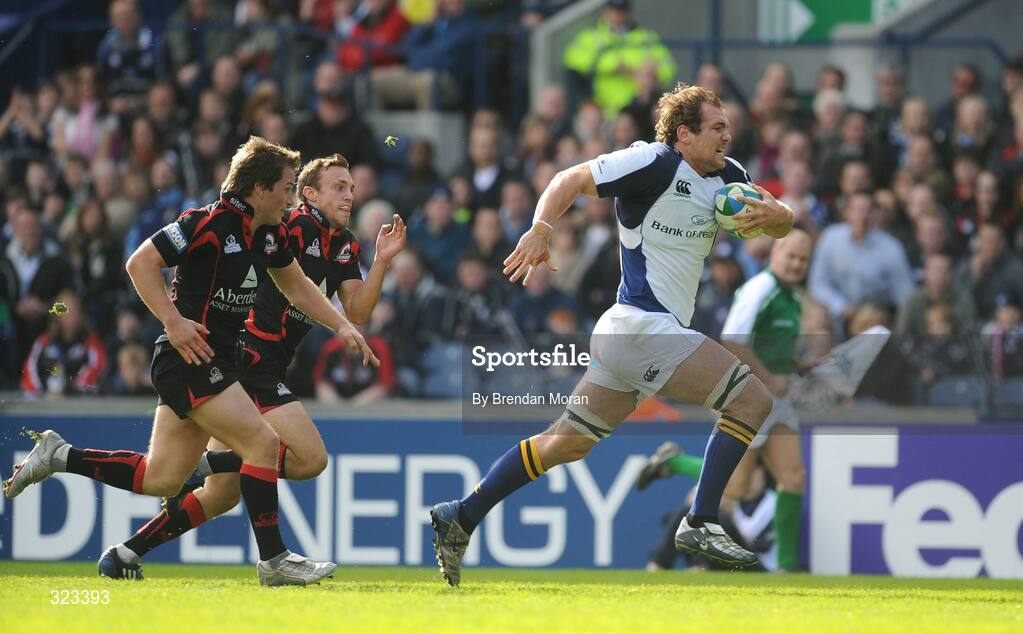 11 October 2008; Rocky Elsom, Leinster, races clear of the Edinburgh defence on his way to scoring his side's first try. Heineken Cup, Pool 2, Round 1, Edinburgh v Leinster, Murrayfield, Edinburgh, Scotland. Picture credit: Brendan Moran / SPORTSFILE