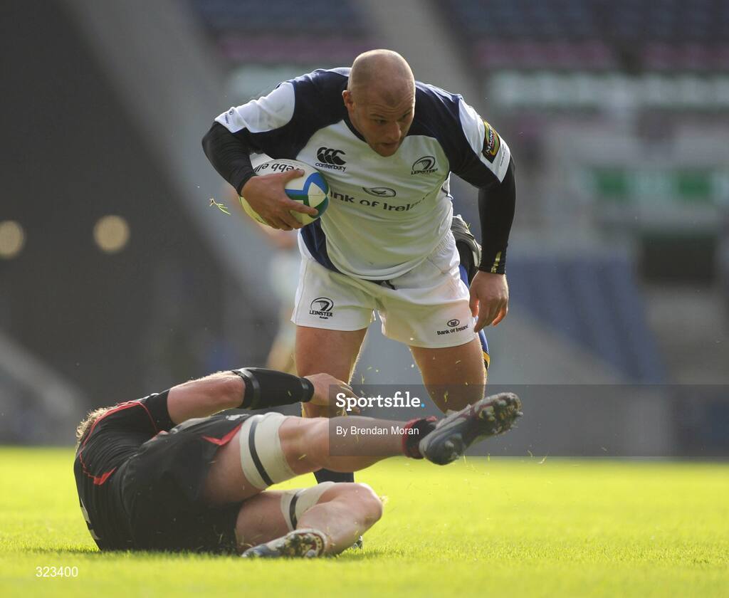 11 October 2008; CJ Van Der Linde, Leinster, is tackled by Matt Mustchin, Edinburgh. Heineken Cup, Pool 2, Round 1, Edinburgh v Leinster, Murrayfield, Edinburgh, Scotland. Picture credit: Brendan Moran / SPORTSFILE