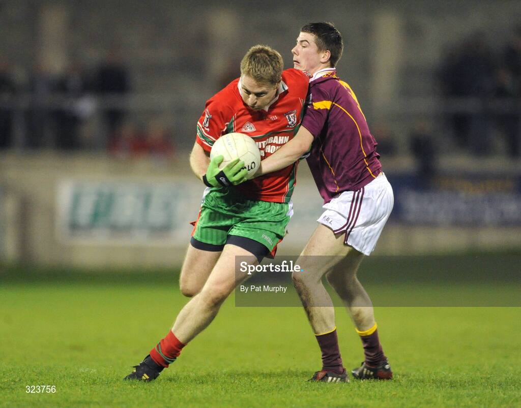 13 October 2008; Brian McCullough, Ballymun Kickhams, in action against David Matthews, Oliver Plunketts/Eoghan Ruadh. Dublin Senior Football Semi-Final, Ballymun Kickhams v Oliver Plunketts/Eoghan Ruadh, Parnell Park, Dublin. Picture credit: Pat Murphy / SPORTSFILE
