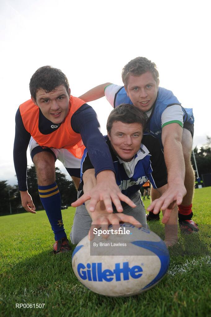 12 October 2008; RAZOR SHARP SKILLS: Irish rugby legend Brian O’Driscoll pulled on his Gillette jersey as he hosted the 2008 Gillette Fusion Rugby Coaching Clinic at Wanderers Rugby Club. The Clinic saw 45 lucky participants gather from all parts of the country to take part in an exclusive days’ coaching with the Irish Rugby Captain and Leinster star along with top Leinster coaches. To see all the action and top tips log on to www.gillettechampions.ie. At the clinic is Brian O'Driscoll with, Jonathan Wright, from Bangor, left, and George Tennyson, from Kilkenny. Wanderers Rugby Club, Merrion Road, Ballsbridge, Dublin. Picture credit: Brian Lawless / SPORTSFILE