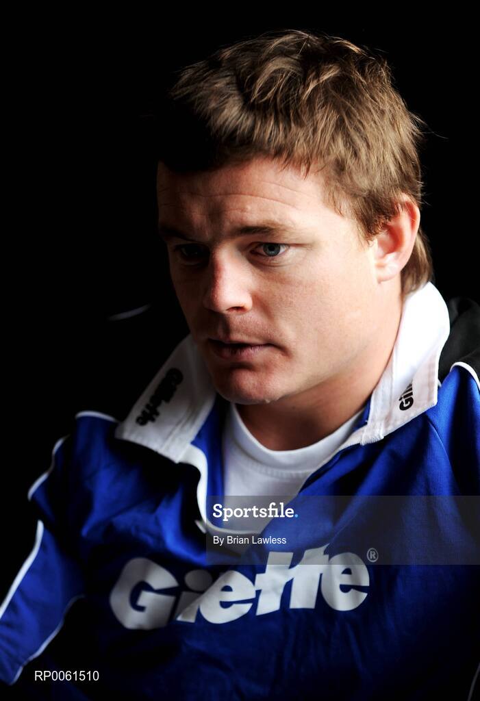 12 October 2008; RAZOR SHARP SKILLS: Irish rugby legend Brian O’Driscoll pulled on his Gillette jersey as he hosted the 2008 Gillette Fusion Rugby Coaching Clinic at Wanderers Rugby Club. The Clinic saw 45 lucky participants gather from all parts of the country to take part in an exclusive days’ coaching with the Irish Rugby Captain and Leinster star along with top Leinster coaches. To see all the action and top tips log on to www.gillettechampions.ie. Wanderers Rugby Club, Merrion Road, Ballsbridge, Dublin. Picture credit: Brian Lawless / SPORTSFILE