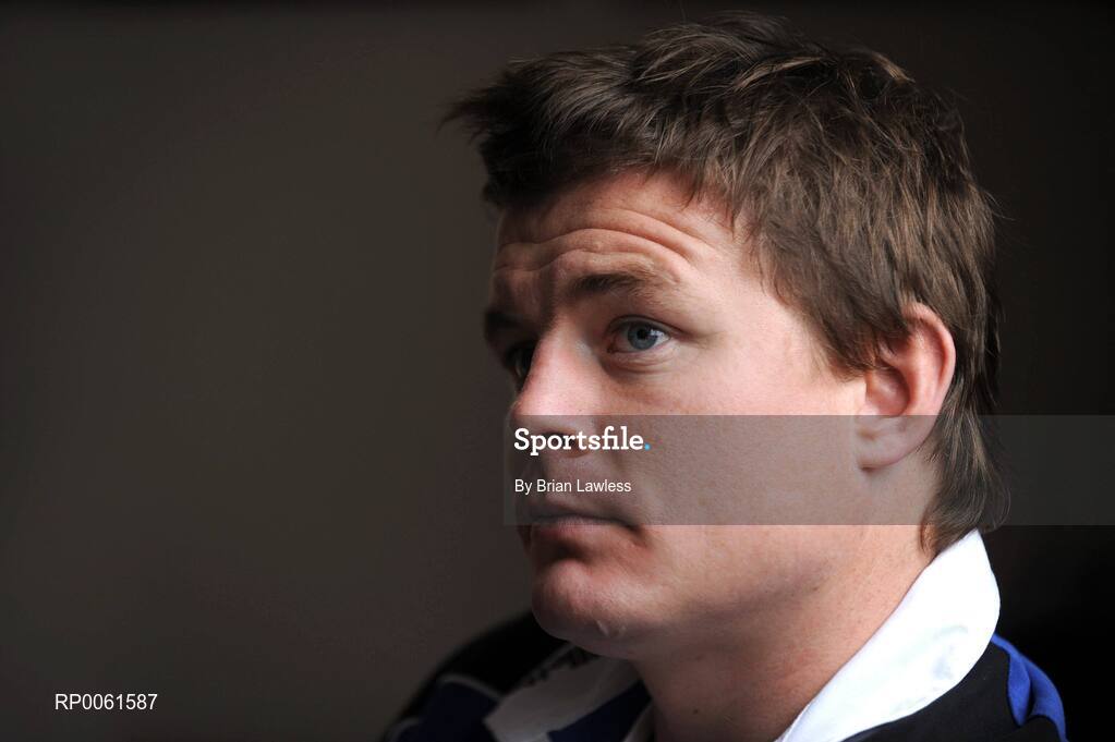 12 October 2008; RAZOR SHARP SKILLS: Irish rugby legend Brian O’Driscoll pulled on his Gillette jersey as he hosted the 2008 Gillette Fusion Rugby Coaching Clinic at Wanderers Rugby Club. The Clinic saw 45 lucky participants gather from all parts of the country to take part in an exclusive days’ coaching with the Irish Rugby Captain and Leinster star along with top Leinster coaches. To see all the action and top tips log on to www.gillettechampions.ie. At the clinic is Brian O'Driscoll. Wanderers Rugby Club, Merrion Road, Ballsbridge, Dublin. Picture credit: Brian Lawless / SPORTSFILE