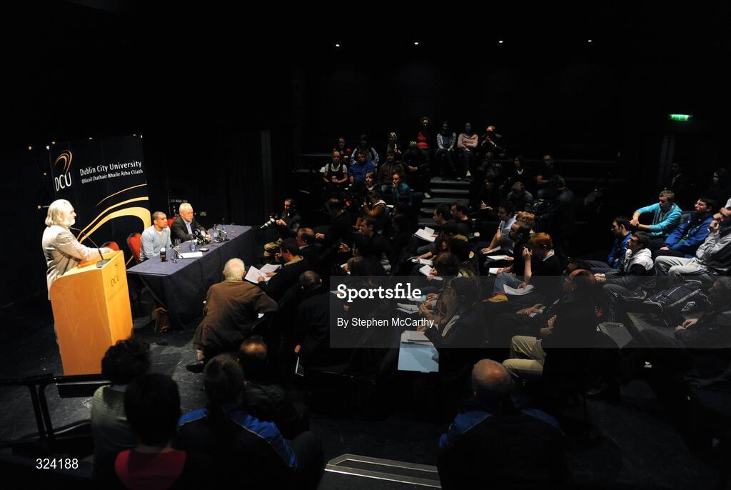 16 October 2008; Boxer Darren Sutherland at a press conference to announce details of his three-year contract with boxing promoter Frank Maloney and his professional debut in Dublin on Decemeber 18th. The Helix, Dublin City University, Dublin. Picture credit: Stephen McCarthy / SPORTSFILE