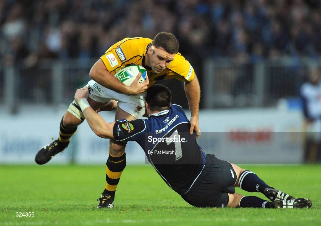 18 October 2008; Joe Worsley, London Wasps, is tackled by Shane Jennings, Leinster. Heineken Cup, Pool 2 Round 2, Leinster v London Wasps, RDS, Dublin. Picture credit: Pat Murphy / SPORTSFILE