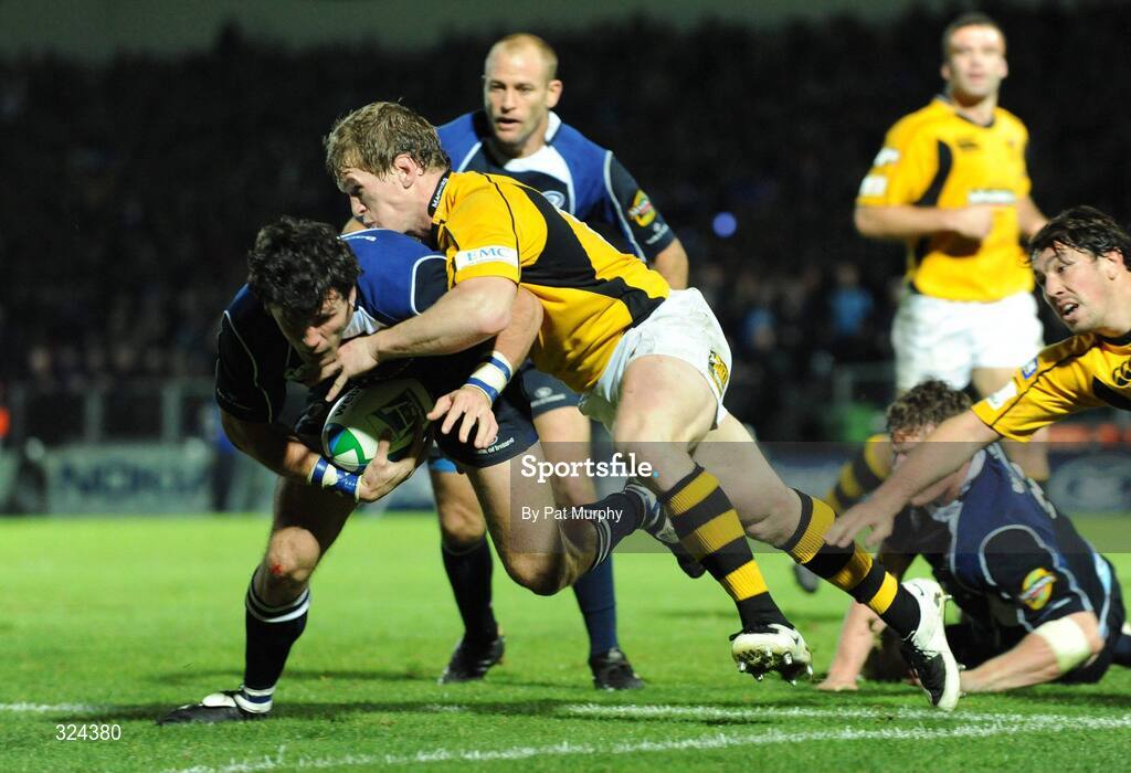 18 October 2008; Shane Horgan, Leinster, is tackled by Tom Rees, London Wasps. Heineken Cup, Pool 2 Round 2, Leinster v London Wasps, RDS, Dublin. Picture credit: Pat Murphy / SPORTSFILE