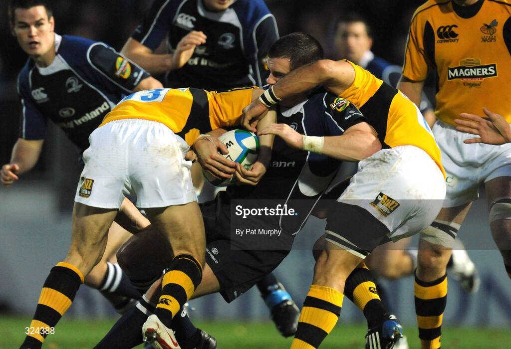 18 October 2008; Shane Jennings, Leinster, is tackled by Josh Lewsey, left, and Riki Flutey, London Wasps. Heineken Cup, Pool 2 Round 2, Leinster v London Wasps, RDS, Dublin. Picture credit: Pat Murphy / SPORTSFILE