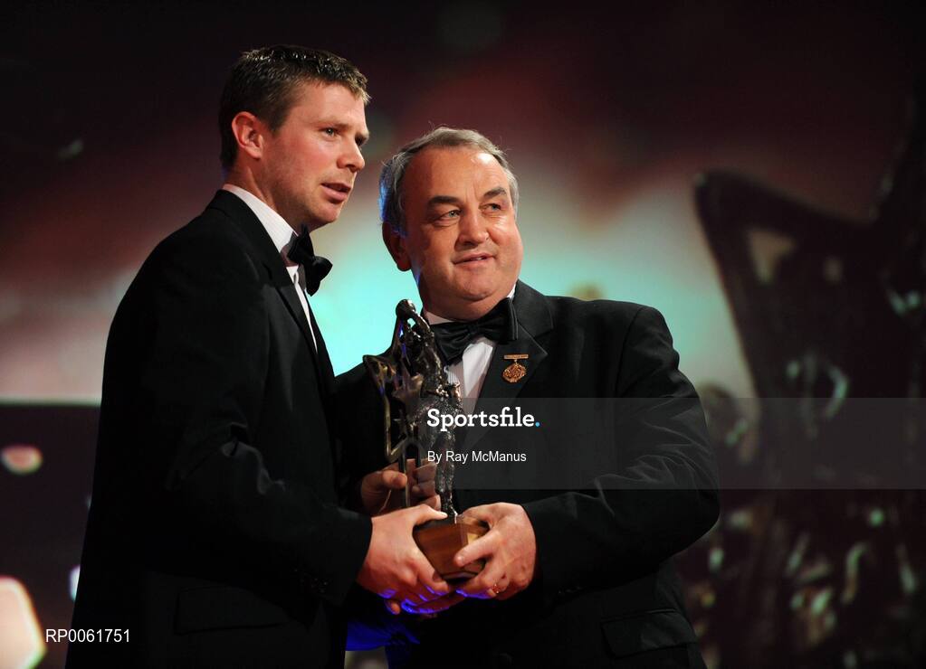 17 October 2008; Tomas O Se of Kerry is presented with his GAA All-Star award by Nickey Brennan, GAA President, during the 2008 GAA All-Stars sponsored by Vodafone. Citywest Hotel, Conference, Leisure & Golf Resort, Dublin. Picture credit: Ray McManus / SPORTSFILE