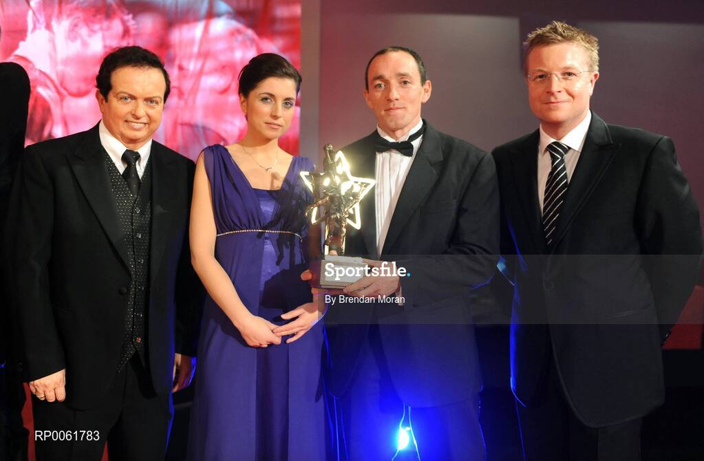 17 October 2008; Tyrone All Star award winner Brian Dooher with RTE's Marty Morrissey, left, Joanne Cantwell and Darragh Maloney during the GAA All-Stars Awards 2008 Sponsored by Vodafone. Citywest Hotel, Conference, Leisure & Golf Resort, Dublin. Picture credit: Brendan Moran / SPORTSFILE