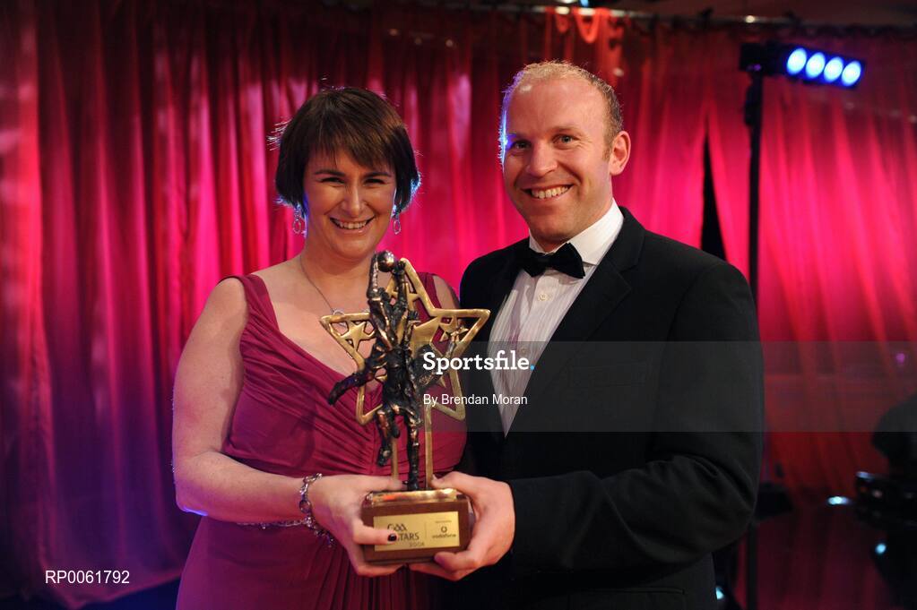 17 October 2008; Shane Ryan of Dublin with his GAA All-Star award and Carolann Lennon, Consumer Director, Vodafone Ireland, during the 2008 GAA All-Stars sponsored by Vodafone. Citywest Hotel, Conference, Leisure & Golf Resort, Dublin. Picture credit: Brendan Moran / SPORTSFILE