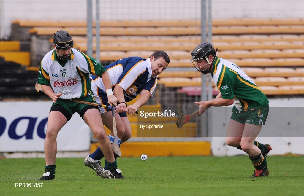 18 October 2008; Hector Whitelaw, Scotland, in action against Des Shaw, left and Geoffrey Bermingham. Senior Men's Shinty International, Ireland v Scotland, Nowlan Park, Kilkenny. Photo by Sportsfile