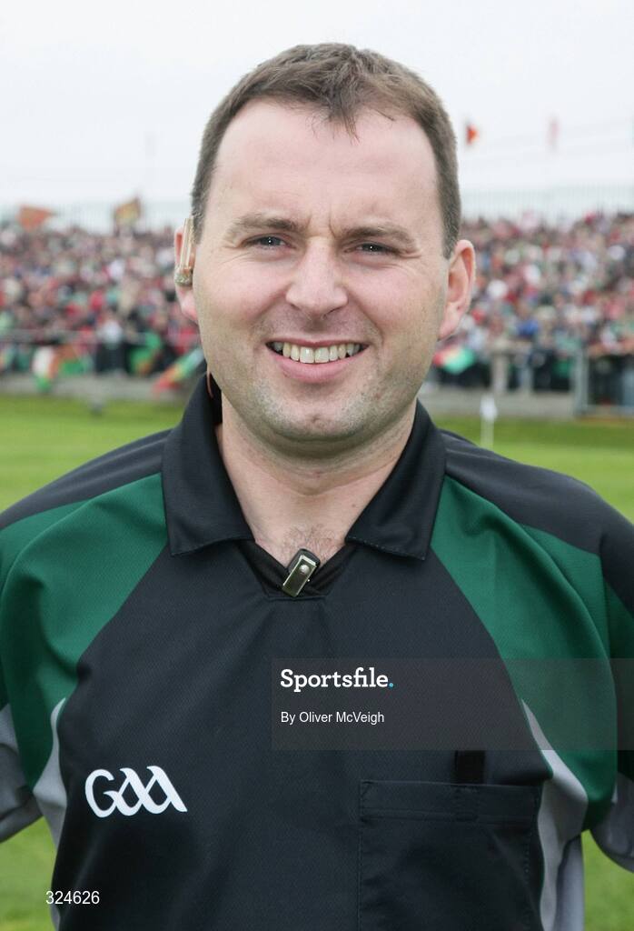 27 September 2008; Linesman, Padraig O'Sullivan. ESB GAA Football All-Ireland Minor Championship Final Replay, Tyrone v Mayo, Pearse Park, Longford. Picture credit: Oliver McVeigh / SPORTSFILE