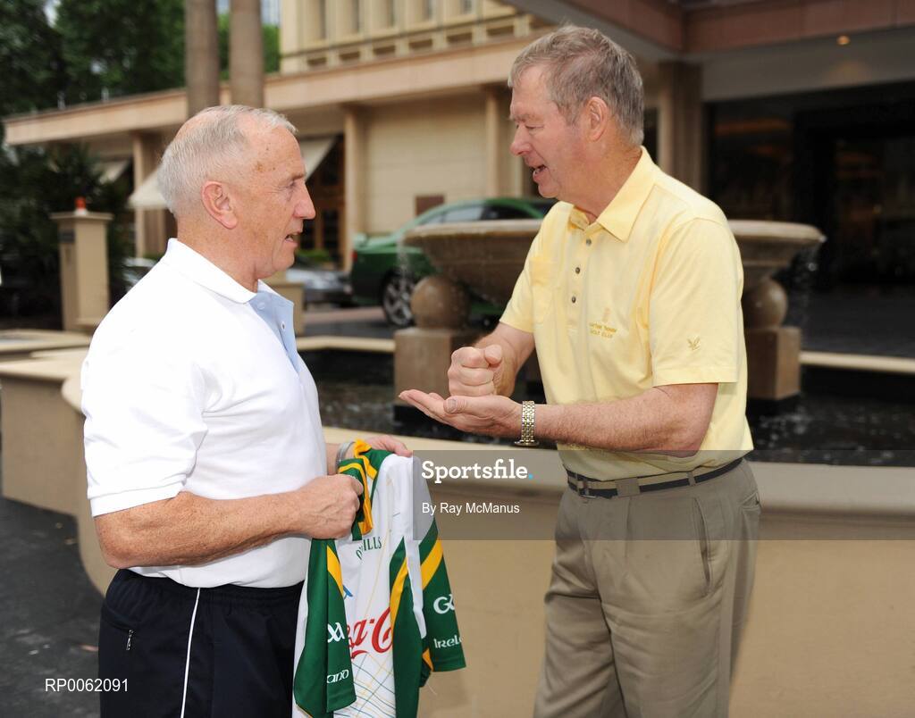 23 October 2008; Irish Manager Sean Boylan in conversation with GAA commentator Michael O'Muircheartaigh outside the team's Duxton Hotel before a press conference in advance of the Australia v Ireland International Rules game. 2008 International Rules tour, Duxton Hotel, Perth, Australia. Picture credit: Ray McManus / SPORTSFILE