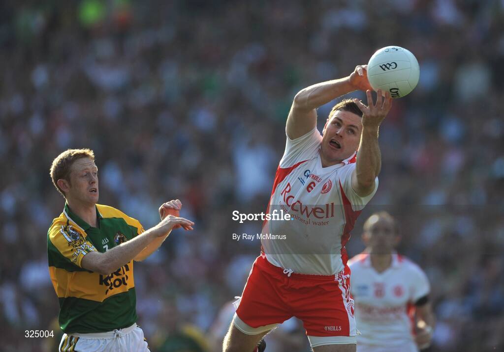 21 September 2008; Conor Gormley, Tyrone, in action against Colm Cooper, Kerry. GAA Football All-Ireland Senior Championship Final, Kerry v Tyrone, Croke Park, Dublin. Picture credit: Ray McManus / SPORTSFILE