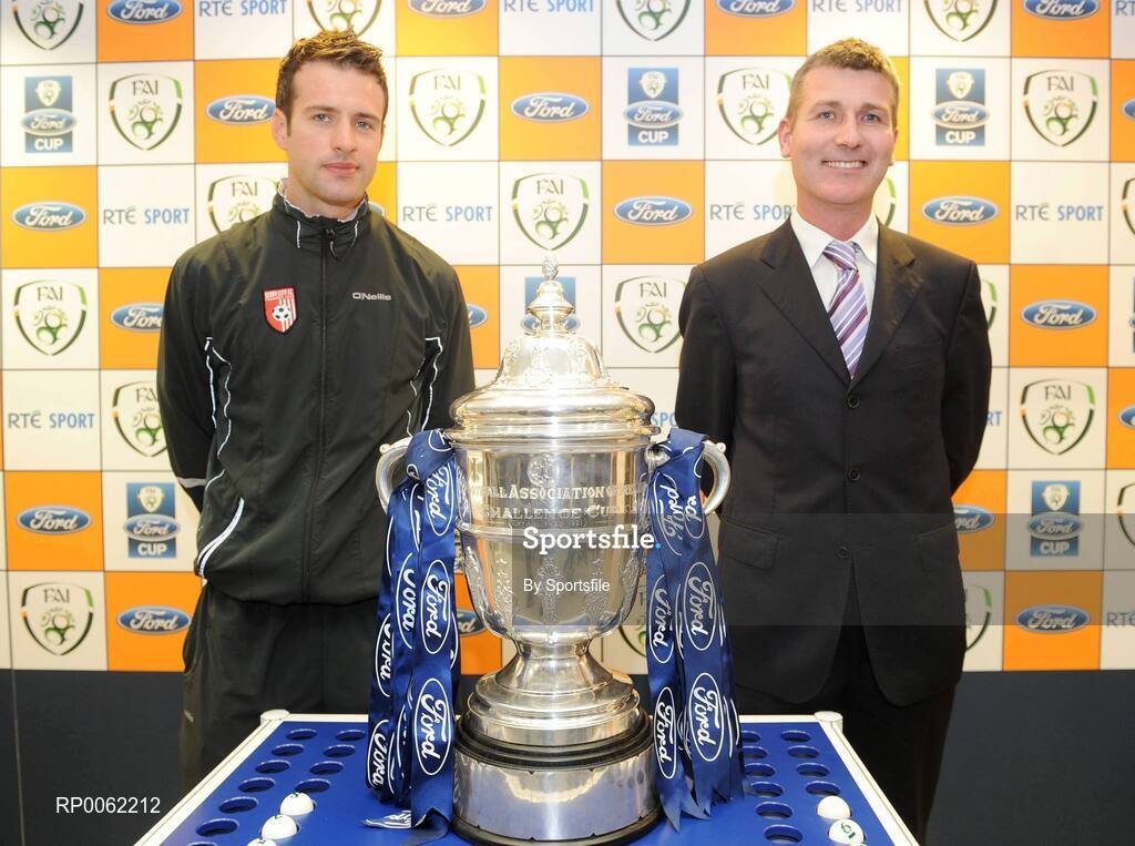 23 October 2008; Derry city player Ciaran Martyn, left with Derry City manager Stephen Kenny at a previous 2008 FAI Ford Cup Draw. FAI Headquarters, Abbottstown, Dublin. Photo by Sportsfile  *** Local Caption ***