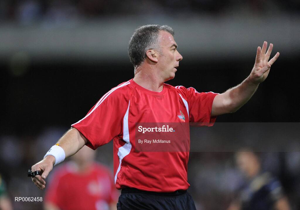 24 October 2008; Referee Pat McEnaney. 2008 Toyota International Rules Series, Australia v Ireland, Subiaco Oval, Perth, Western Australia. Picture credit: Ray McManus / SPORTSFILE