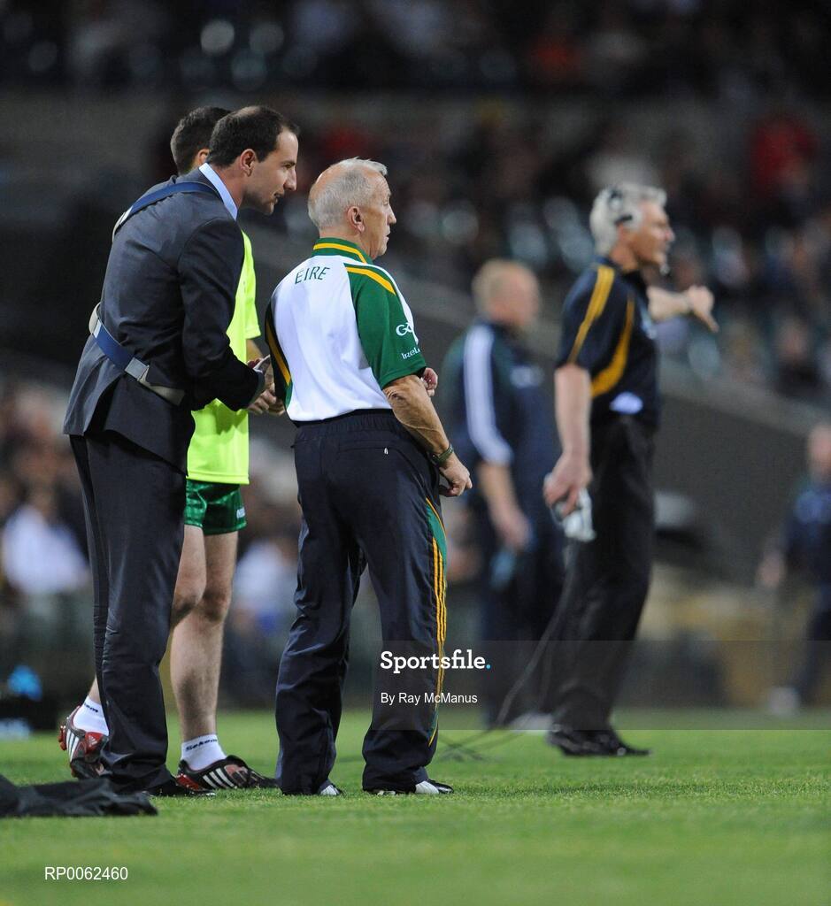 24 October 2008; Tadhg Kennelly speaks to Ireland manager Sean Boylan. 2008 Toyota International Rules Series, Australia v Ireland, Subiaco Oval, Perth, Western Australia. Picture credit: Ray McManus / SPORTSFILE