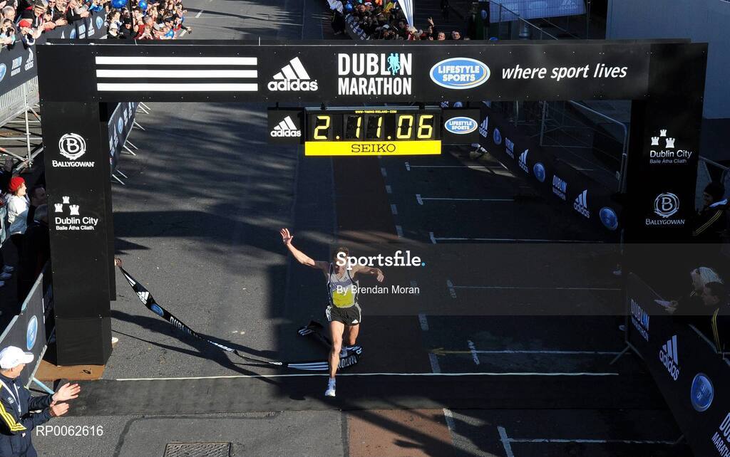 27 October 2008; Andriy Naumov, of the Ukraine, crosses the finish line to win the Lifestyle Sports - adidas Dublin Marathon 2008. Merrion Square, Dublin. Picture credit: Brendan Moran / SPORTSFILE