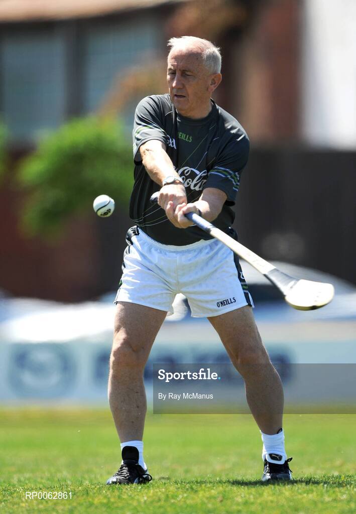 29 October 2008; Manager Sean Boylan practices his hurling skills after an Ireland International Rules training session. 2008 International Rules tour, Arden Street Oval, Melbourne, Auatralia. Picture credit: Ray McManus / SPORTSFILE