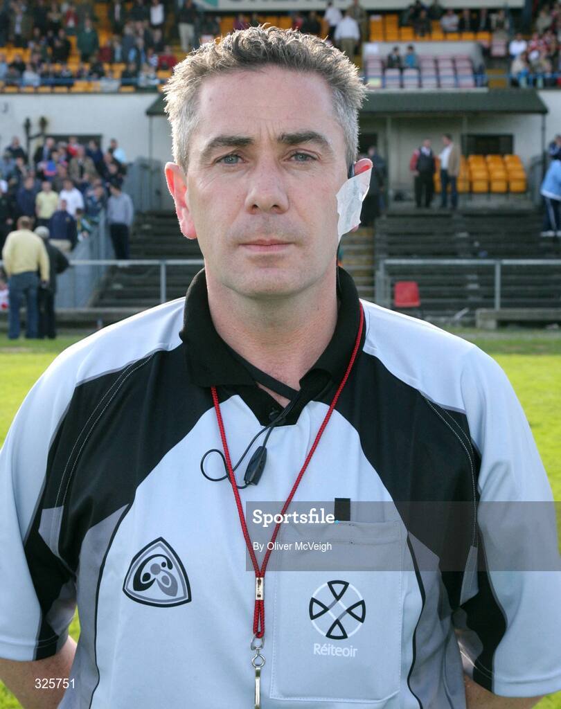 28 September 2008; Referee Garrett Duffy. Antrim County Senior Hurling Final, Cushendalls Ruairi Og's v Dunloy Cuchullains, Casement Park, Belfast, Co. Antrim. Picture credit: Oliver McVeigh / SPORTSFILE