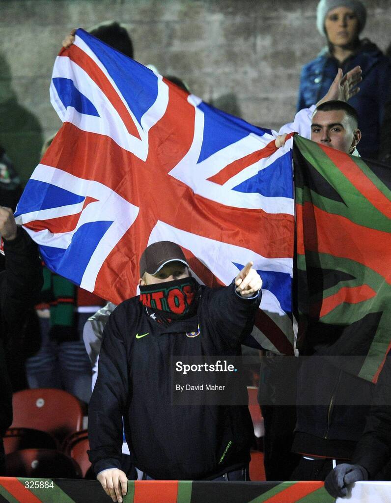 1 November 2008; Glentoran supporters before the start of the game. Setanta Sports Cup Final, Cork City v Glentoran, Turners Cross, Cork. Picture credit: David Maher / SPORTSFILE