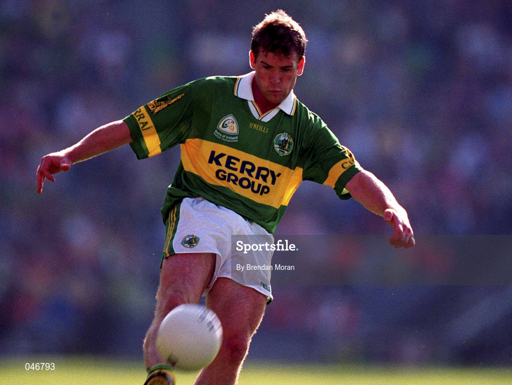 2 September 2000; Dara O'Cinneide of Kerry during the Bank of Ireland All-Ireland Senior Football Championship Semi-Final Replay match between Kerry and Armagh at Croke Park in Dublin. Photo by Brendan Moran/Sportsfile