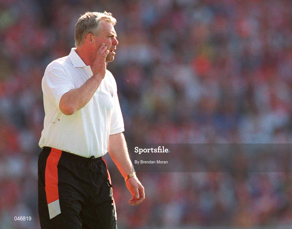 2 September 2000; Armagh manager Brian McAlinden during the Bank of Ireland All-Ireland Senior Football Championship Semi-Final Replay match between Kerry and Armagh at Croke Park in Dublin. Photo by Brendan Moran/Sportsfile