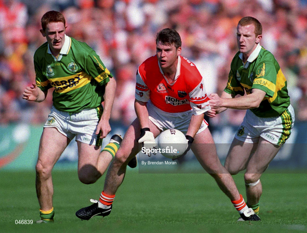 2 September 2000; Kieran Hughes, of Armagh in action against Noel Kennelly, left, and Liam Hassett of Kerry during the Bank of Ireland All-Ireland Senior Football Championship Semi-Final Replay match between Kerry and Armagh at Croke Park in Dublin. Photo by Brendan Moran/Sportsfile