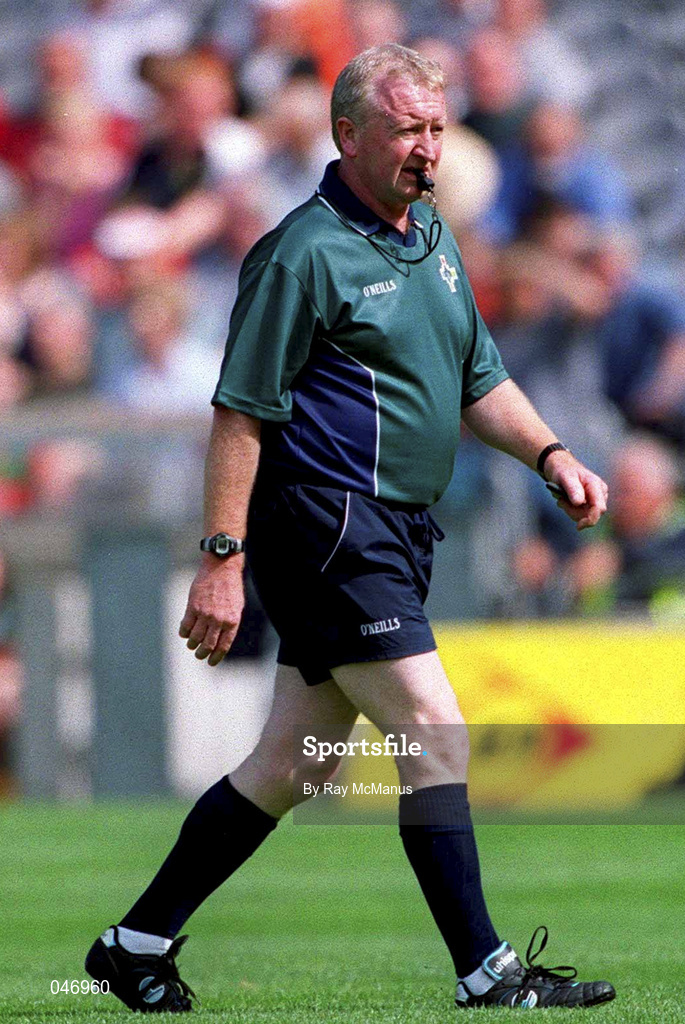 10 September 2000; Referee Johnny Hayes during the All-Ireland Senior Hurling Championship Final match between Kilkenny and Offaly at Croke Park in Dublin. Photo by Ray McManus/Sportsfile