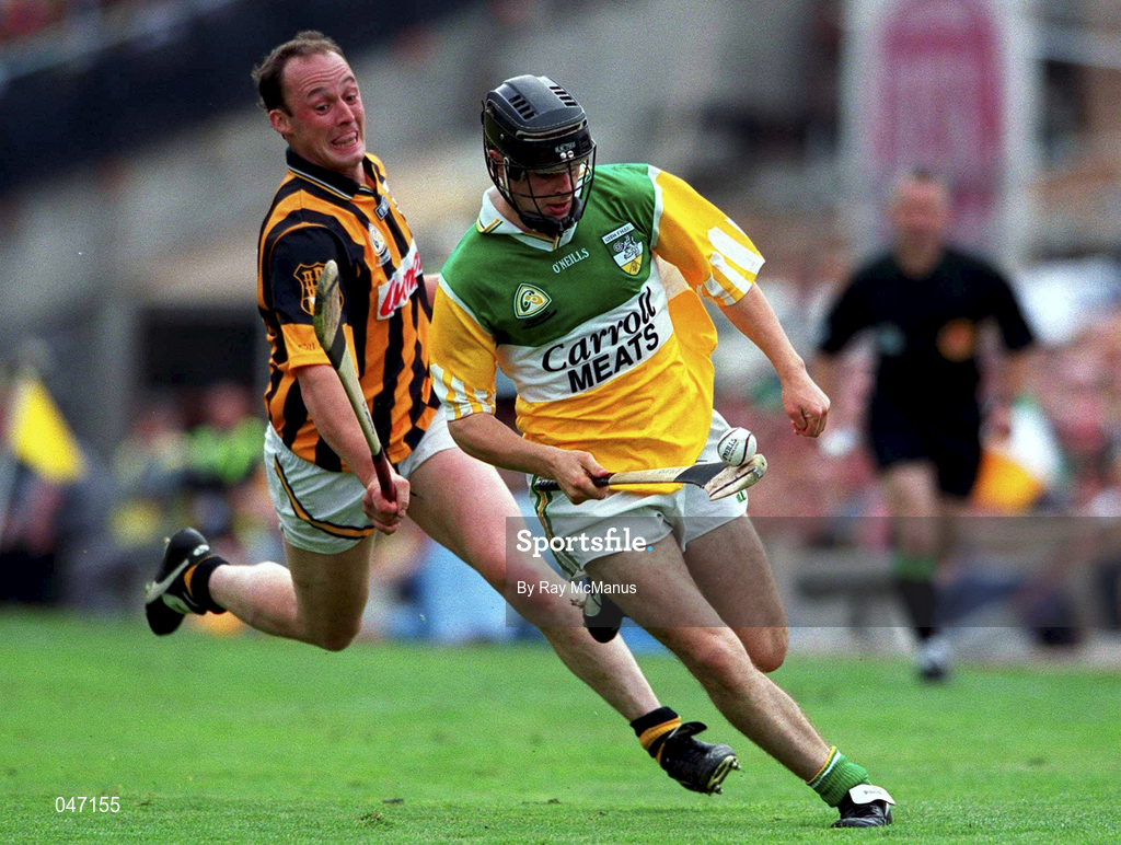 10 September 2000; Brendan Murphy of Offaly in action against Andy Comerford of Kilkenny during the All-Ireland Senior Hurling Championship Final match between Kilkenny and Offaly at Croke Park in Dublin. Photo by Ray McManus/Sportsfile