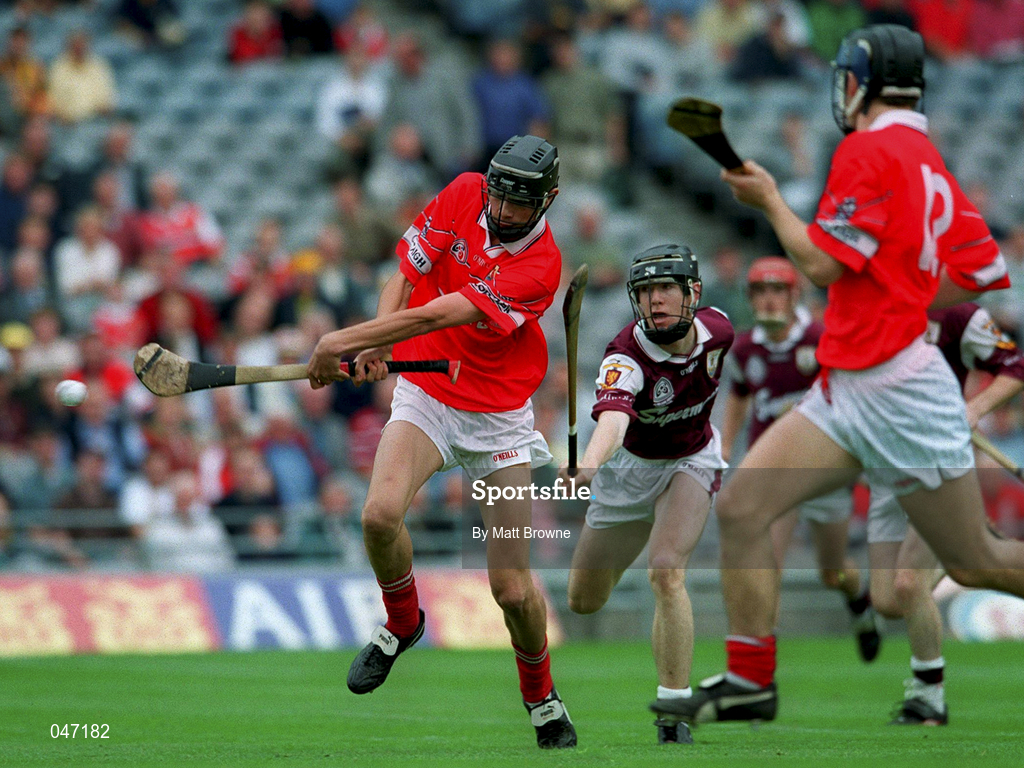10 September 2000; Setanta O'hAilpin of Cork shoots to score his sides first goal during the All-Ireland Minor Hurling Championship Final match between Cork and Galway at Croke Park in Dublin. Photo by Matt Browne/Sportsfile