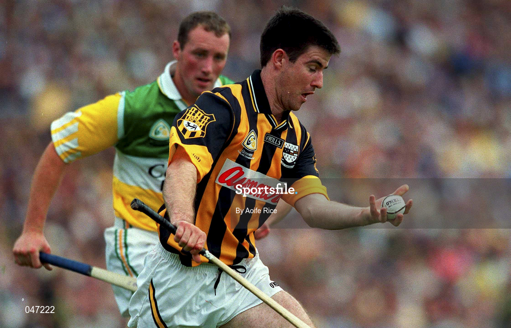 10 September 2000; Philip Larkin of Kilkenny during the All-Ireland Senior Hurling Championship Final match between Kilkenny and Offaly at Croke Park in Dublin. Photo by Aoife Rice/Sportsfile