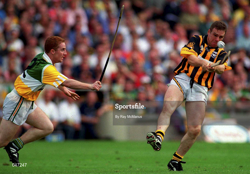 10 September 2000; Charlie Carter of Kilkenny in action against Simon Whelahan of Offaly during the All-Ireland Senior Hurling Championship Final match between Kilkenny and Offaly at Croke Park in Dublin. Photo by Ray McManus/Sportsfile