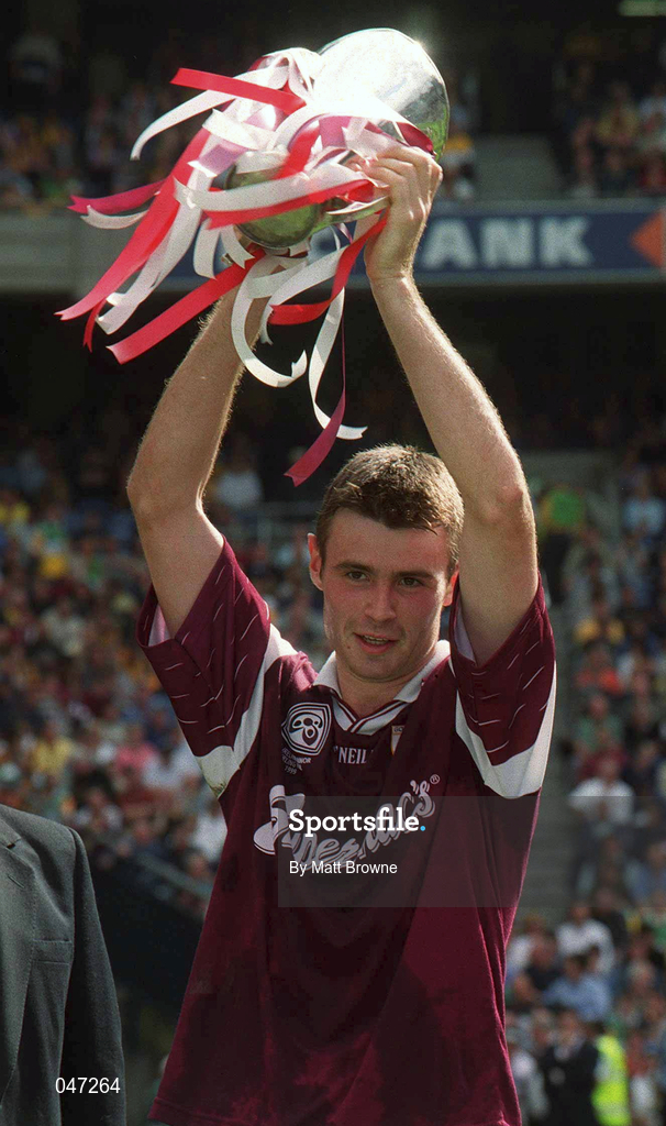 10 September 2000; Galway captain Richard Murray lifts the Irish Press Cup after the All-Ireland Minor Hurling Championship Final match between Cork and Galway at Croke Park in Dublin. Photo by Matt Browne/Sportsfile