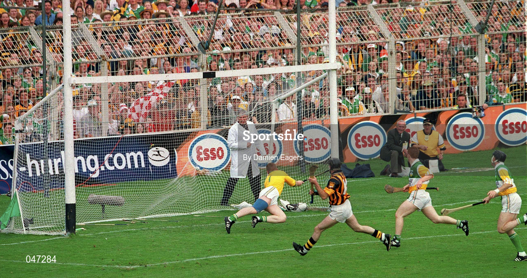 10 September 2000; DJ Carey of Kilkenny scores his sides first goal of the game during the All-Ireland Senior Hurling Championship Final match between Kilkenny and Offaly at Croke Park in Dublin. Photo by Damien Eagers/Sportsfile