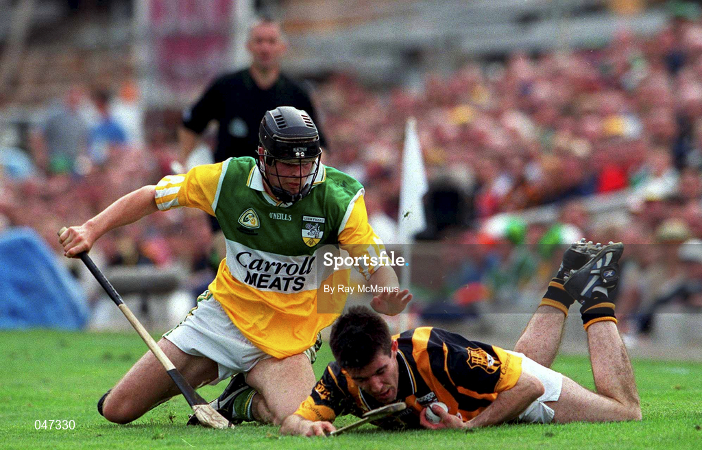 10 September 2000; Philip Larkin of Kilkenny in action against Brendan Murphy of Offaly during the All-Ireland Senior Hurling Championship Final match between Kilkenny and Offaly at Croke Park in Dublin. Photo by Ray McManus/Sportsfile