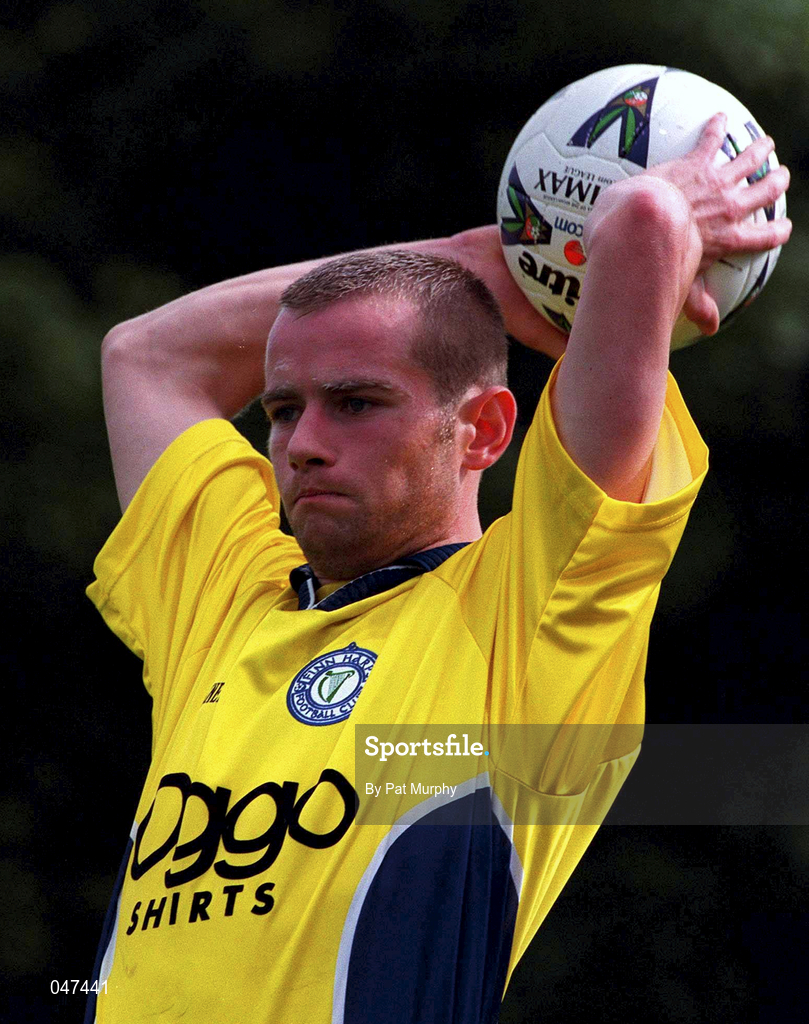 10 September 2000; Jonathan Minnock of Finn Harps during the Eircom League Premier Division match between UCD and Finn Harps at Belfield Park in Dublin. Photo by Pat Murphy/Sportsfile