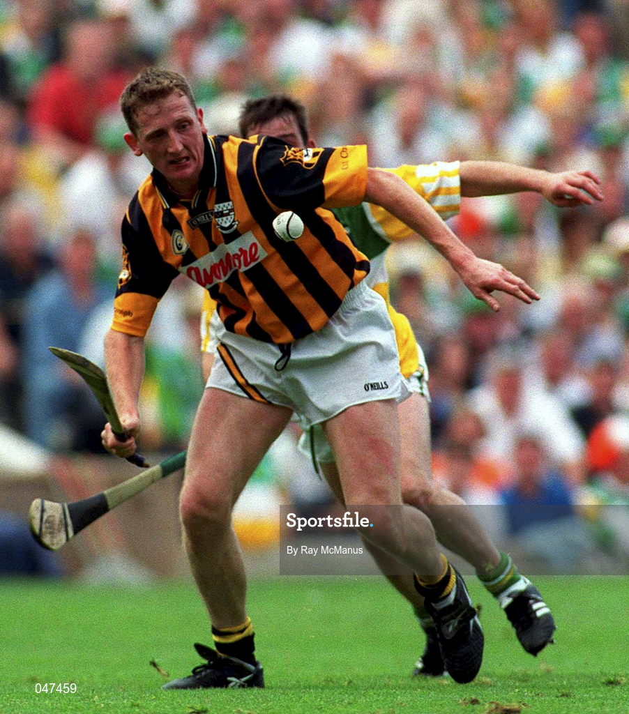 10 September 2000; Eamon Kennedy of Kilkenny during the All-Ireland Senior Hurling Championship Final match between Kilkenny and Offaly at Croke Park in Dublin. Photo by Ray McManus/Sportsfile