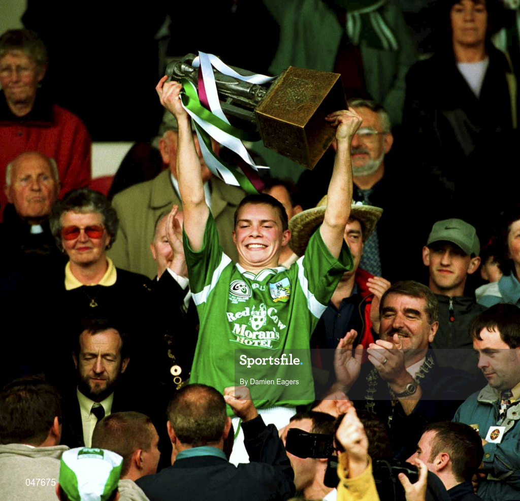 17 September 2000; Limerick captain Donnacha Sheehan lifts the trophy following the All Ireland Under-21 Hurling Championship Final match between Galway and Limerick at Semple Stadium in Thurles, Tipperary. Photo by Damien Eagers/Sportsfile