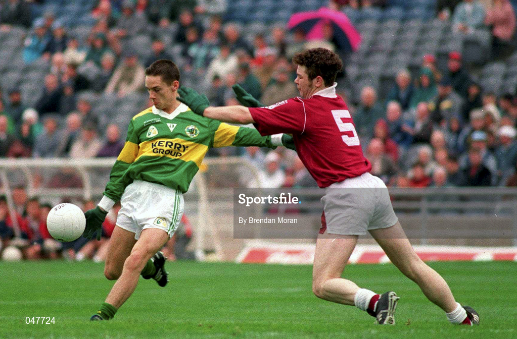 18 September 1994; Gerry Lynch of Kerry in action against John Divilly of Galway during the All-Ireland Minor Football Championship Final between Kerry and Galway at Croke Park in Dublin. Photo by Brendan Moran/Sportsfile